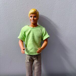 1988 Ken w/ 3 outfits